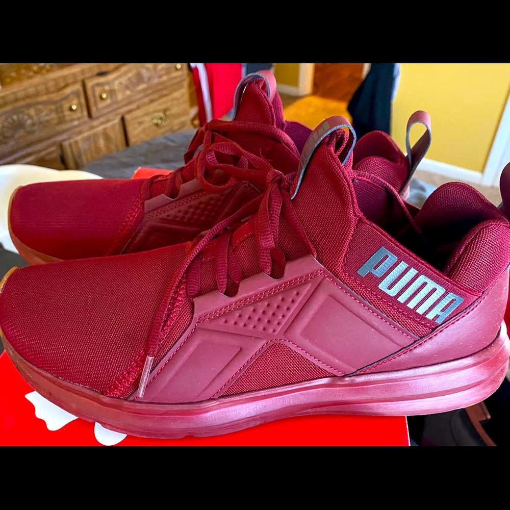 Puma - Size 9 Basketball Shoes